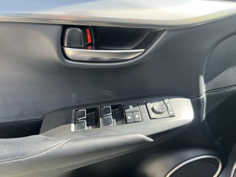 Photo 15 de l’annonce de LEXUS NX d’occasion à vendre à LATTES