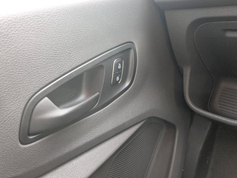 Photo 14 de l’annonce de FORD Transit 2T Fg VUL d’occasion à vendre à DRAGUIGNAN