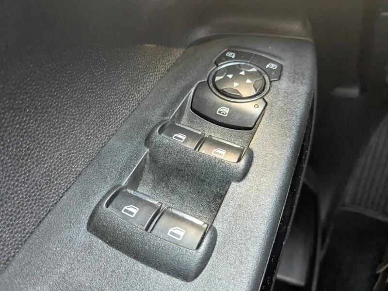 Photo 15 de l’annonce de FORD EcoSport d’occasion à vendre à DRAGUIGNAN