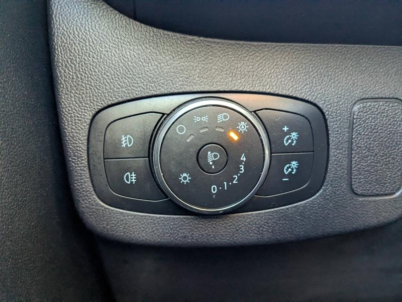 Photo 14 de l’annonce de FORD Puma d’occasion à vendre à DRAGUIGNAN