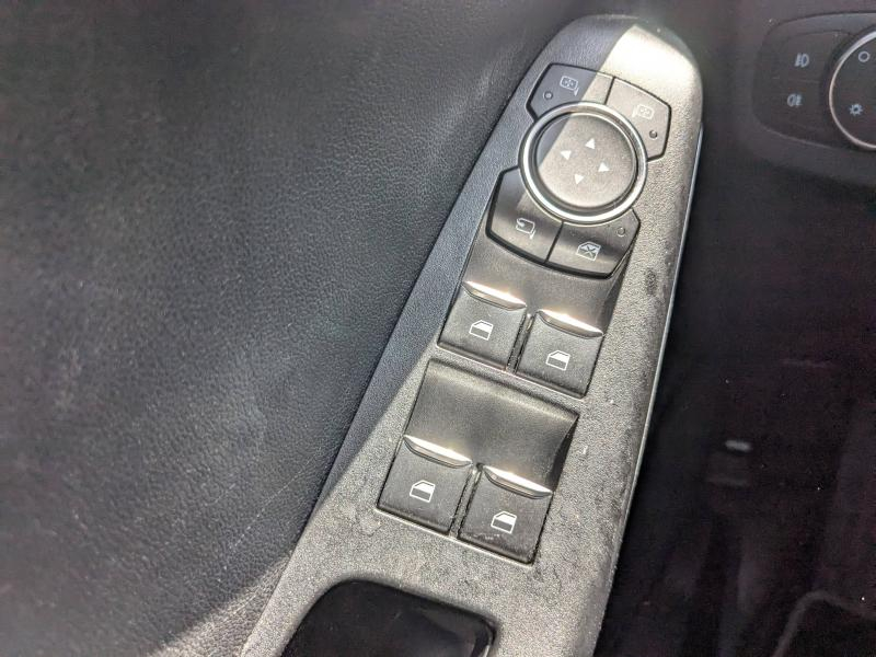 Photo 12 de l’annonce de FORD Puma d’occasion à vendre à DRAGUIGNAN