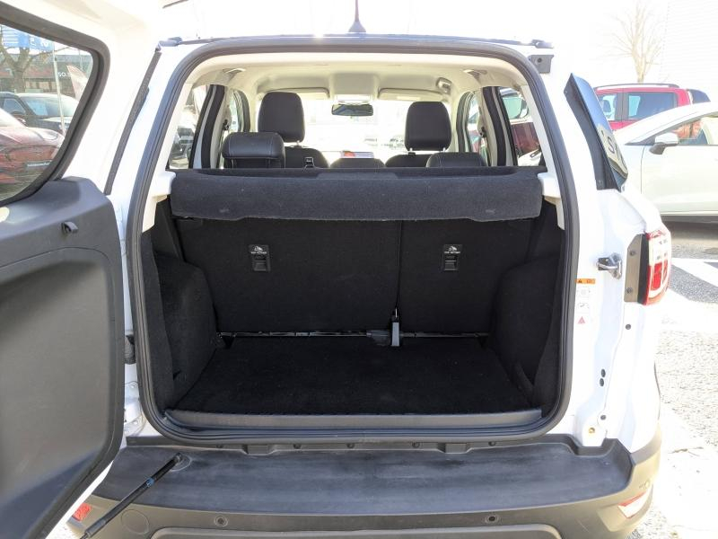 Photo 7 de l’annonce de FORD EcoSport d’occasion à vendre à DRAGUIGNAN