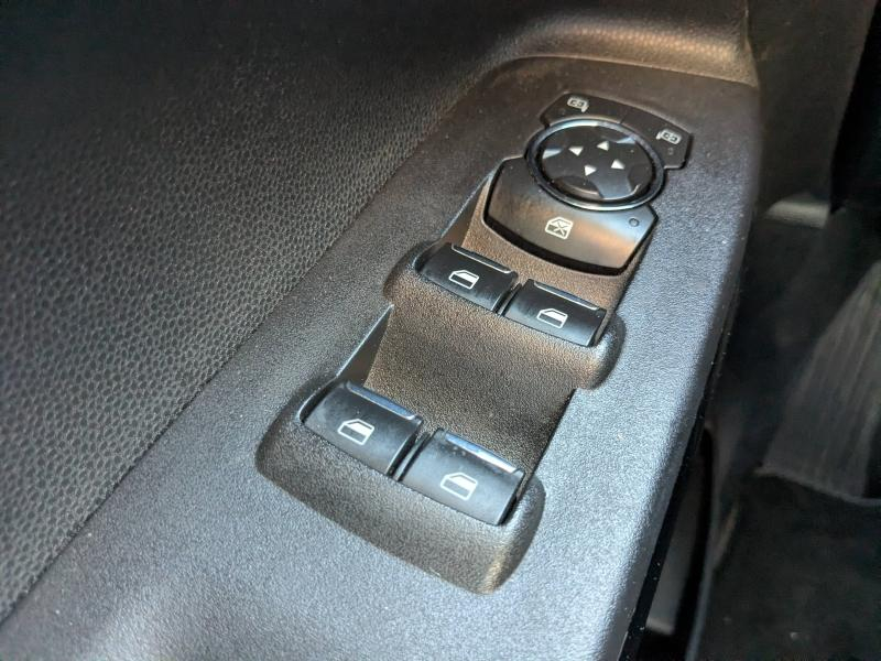 Photo 14 de l’annonce de FORD EcoSport d’occasion à vendre à DRAGUIGNAN