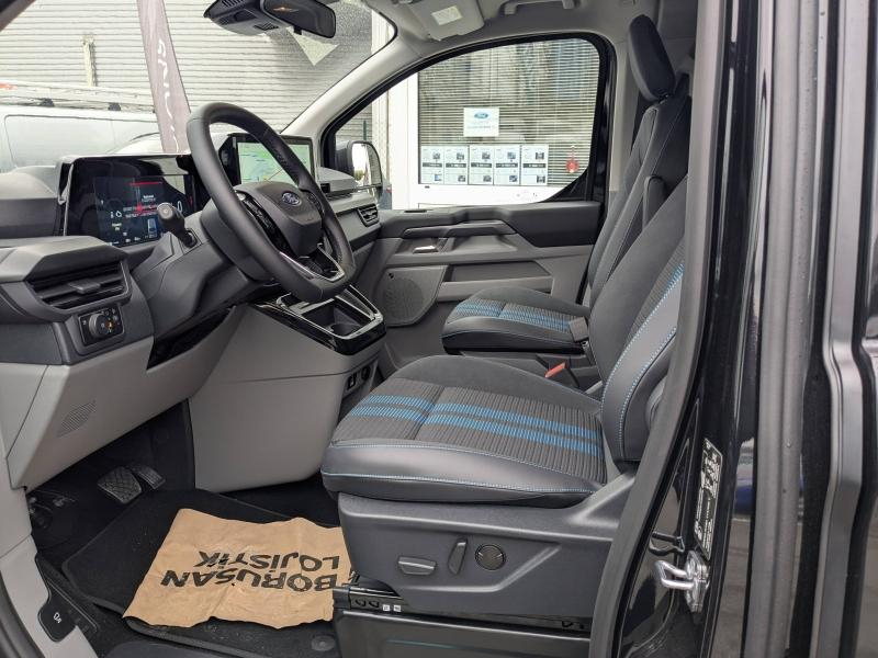 Photo 18 de l’annonce de FORD Tourneo Custom d’occasion à vendre à DRAGUIGNAN