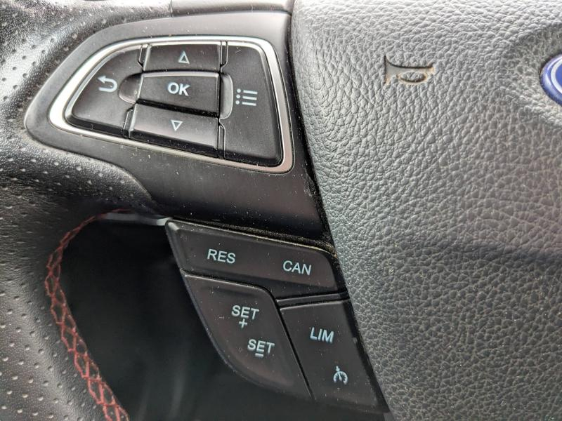 Photo 16 de l’annonce de FORD EcoSport d’occasion à vendre à DRAGUIGNAN