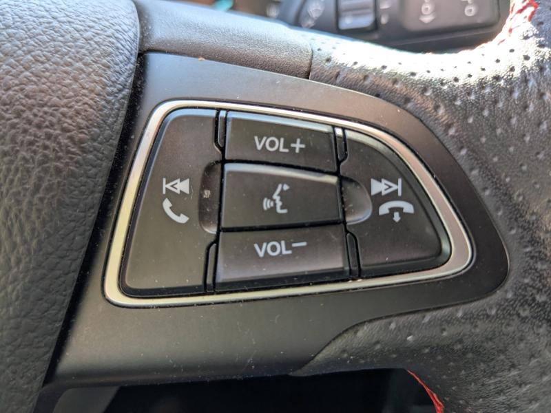 Photo 17 de l’annonce de FORD EcoSport d’occasion à vendre à DRAGUIGNAN