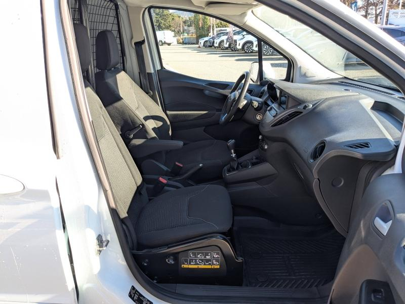 Photo 6 de l’annonce de FORD Transit Courier VUL d’occasion à vendre à DRAGUIGNAN