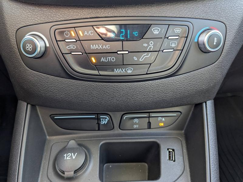 Photo 20 de l’annonce de FORD Transit Courier VUL d’occasion à vendre à DRAGUIGNAN