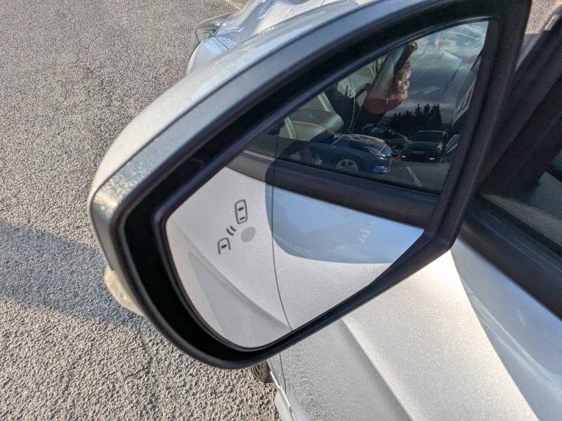 Photo 14 de l’annonce de FORD Kuga d’occasion à vendre à DRAGUIGNAN