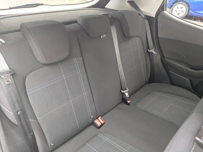 Photo 8 de l’annonce de FORD Fiesta d’occasion à vendre à DRAGUIGNAN