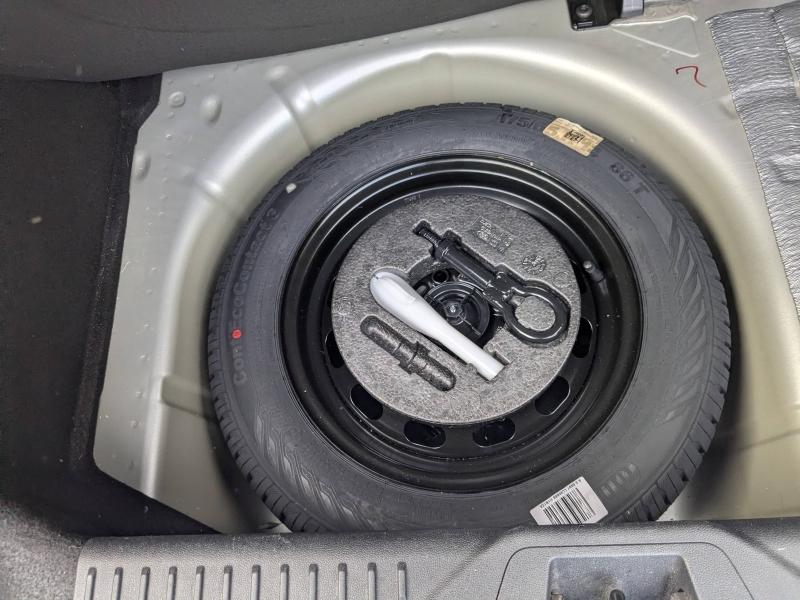 Photo 10 de l’annonce de FORD Fiesta d’occasion à vendre à DRAGUIGNAN