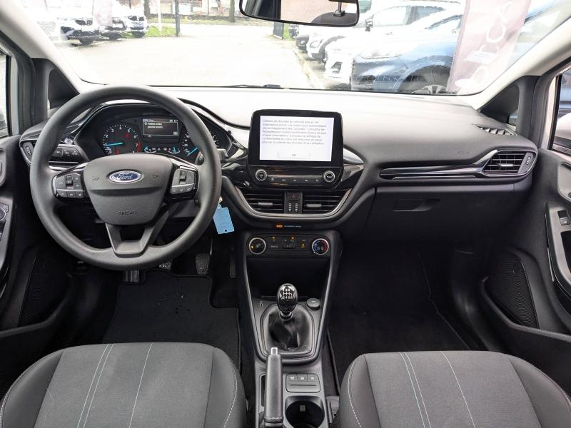 Photo 12 de l’annonce de FORD Fiesta d’occasion à vendre à DRAGUIGNAN