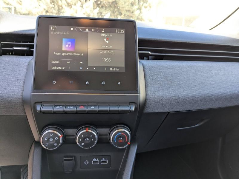 Photo 15 de l’annonce de RENAULT Clio d’occasion à vendre à GAP