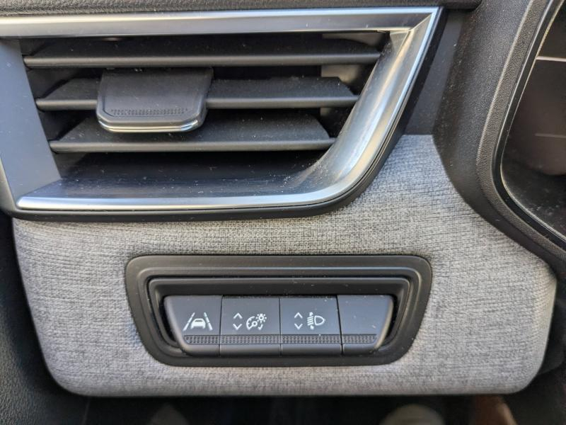 Photo 18 de l’annonce de RENAULT Clio d’occasion à vendre à GAP