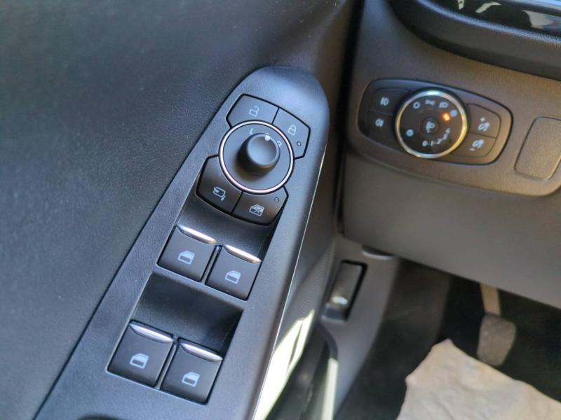 Photo 13 de l’annonce de FORD Puma d’occasion à vendre à NÎMES