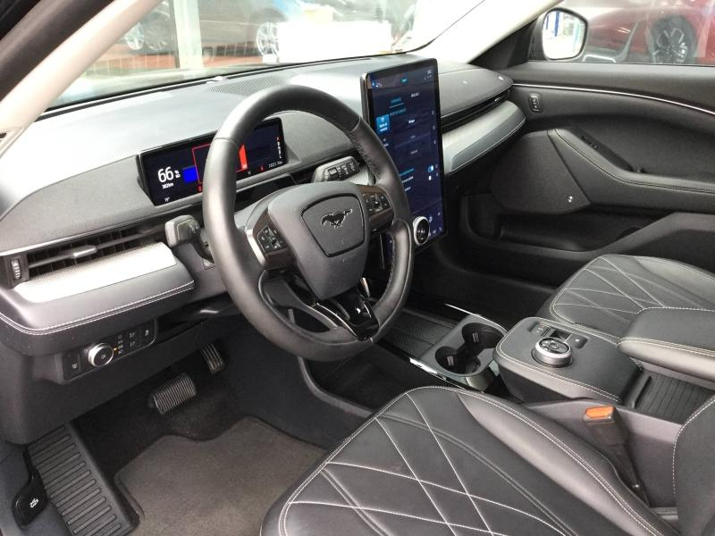 Photo 9 de l’annonce de FORD Mustang Mach-E d’occasion à vendre à AVIGNON
