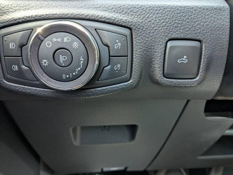 Photo 12 de l’annonce de FORD Ranger VUL d’occasion à vendre à MARSEILLE