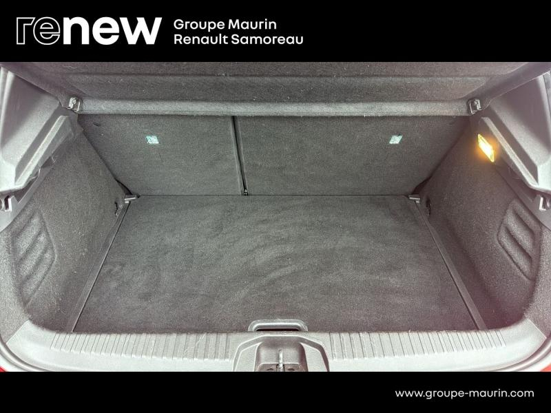 Photo 9 de l’annonce de RENAULT Clio d’occasion à vendre à SAMOREAU