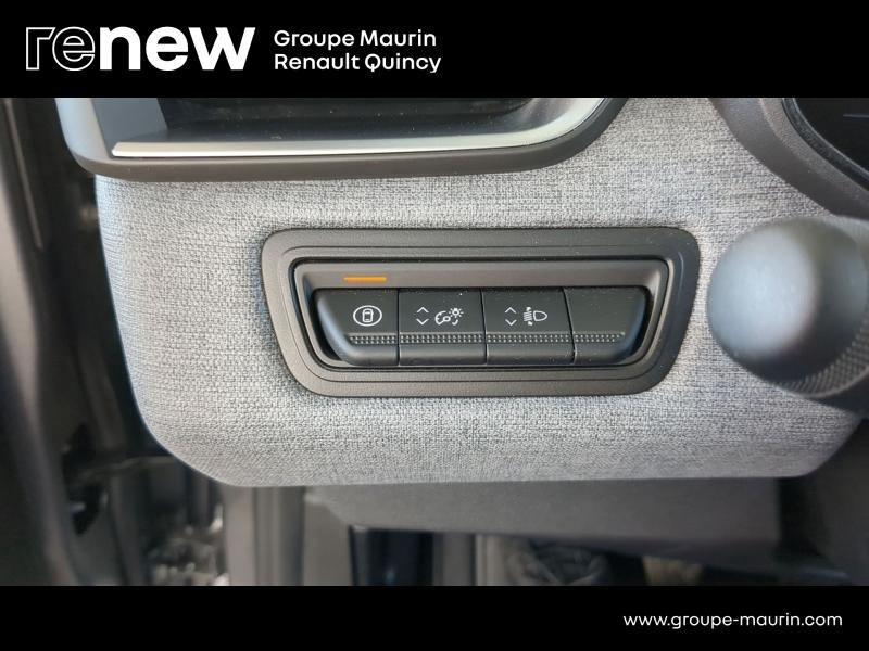 Photo 9 de l’annonce de RENAULT Clio d’occasion à vendre à QUINCY-SOUS-SÉNART