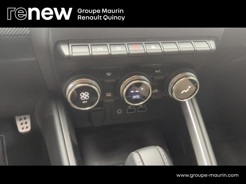 Photo 11 de l’annonce de RENAULT Clio d’occasion à vendre à QUINCY-SOUS-SÉNART