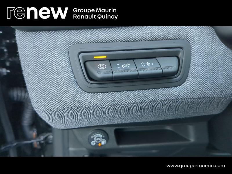 Photo 4 de l’annonce de RENAULT Clio d’occasion à vendre à QUINCY-SOUS-SÉNART