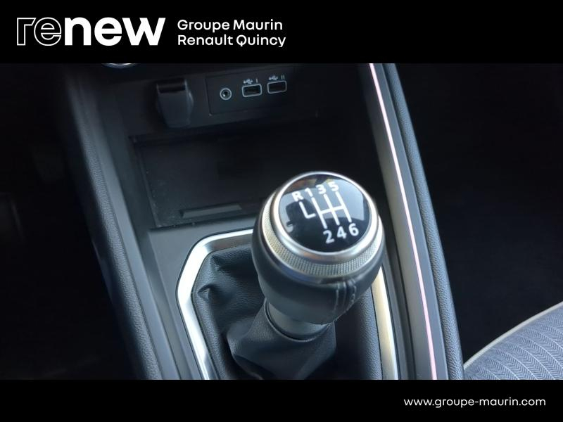 Photo 14 de l’annonce de RENAULT Clio d’occasion à vendre à QUINCY-SOUS-SÉNART