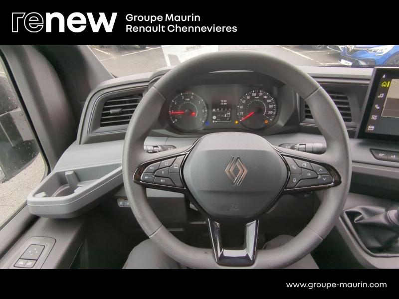 Photo 11 de l’annonce de RENAULT Master Fg VUL d’occasion à vendre à CHENNEVIÈRES-SUR-MARNE