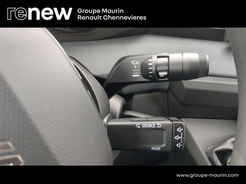 Photo 15 de l’annonce de RENAULT Master Fg VUL d’occasion à vendre à CHENNEVIÈRES-SUR-MARNE