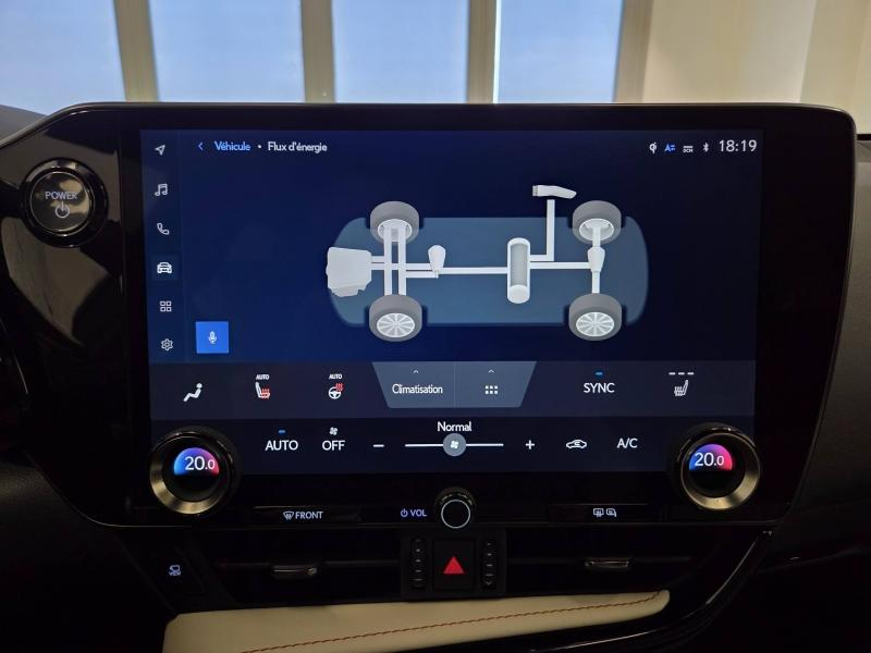 Photo 8 de l’annonce de LEXUS NX d’occasion à vendre à AUBIÈRE