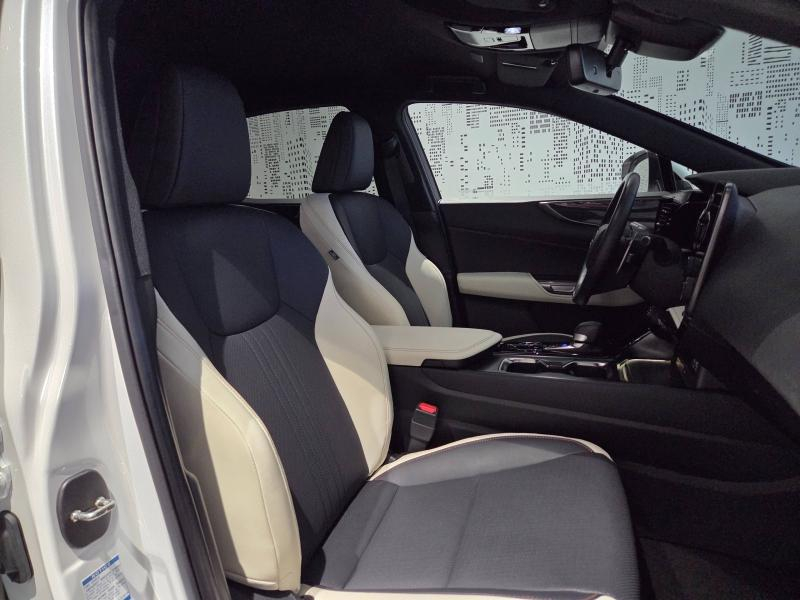 Photo 11 de l’annonce de LEXUS NX d’occasion à vendre à AUBIÈRE