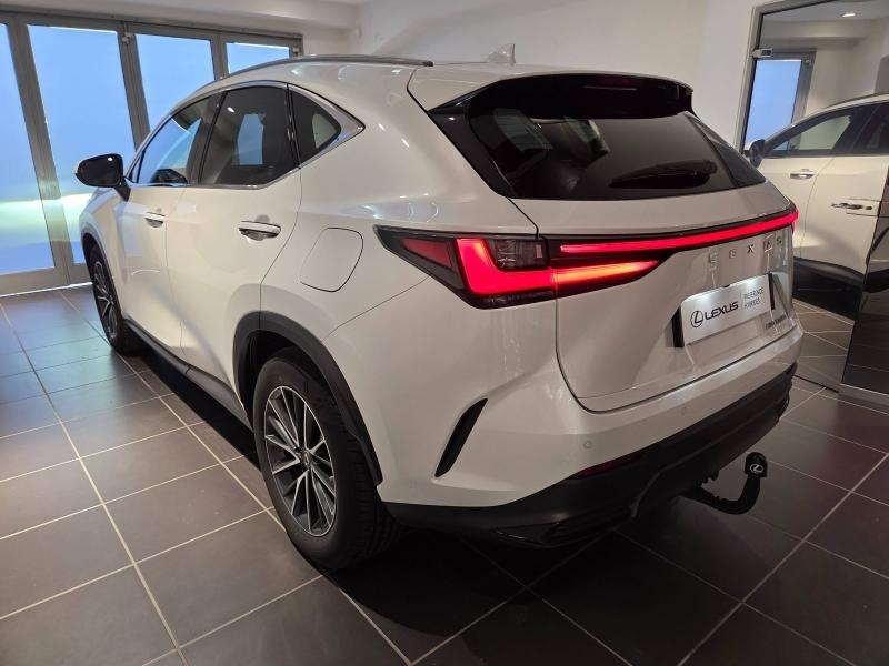 Photo 14 de l’annonce de LEXUS NX d’occasion à vendre à AUBIÈRE