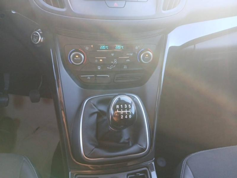 Photo 9 de l’annonce de FORD Kuga d’occasion à vendre à NÎMES