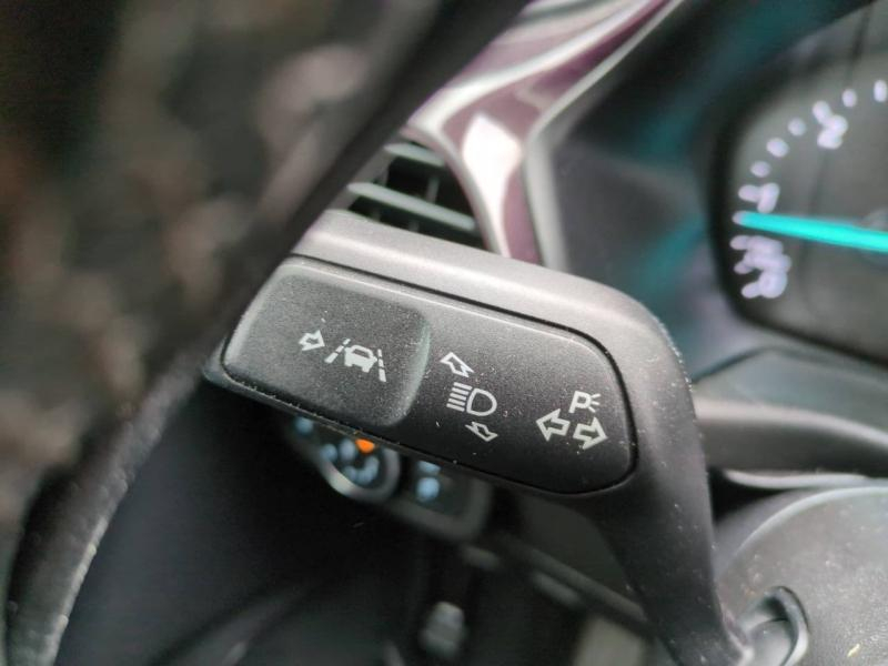 Photo 12 de l’annonce de FORD Fiesta d’occasion à vendre à NÎMES