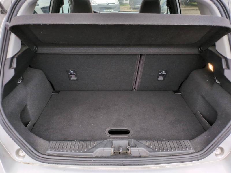 Photo 18 de l’annonce de FORD Fiesta d’occasion à vendre à NÎMES