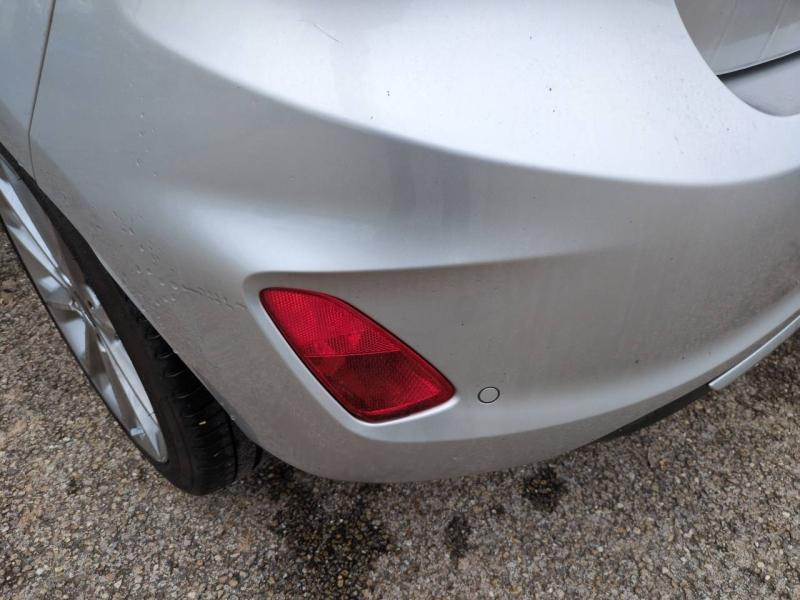 Photo 19 de l’annonce de FORD Fiesta d’occasion à vendre à NÎMES