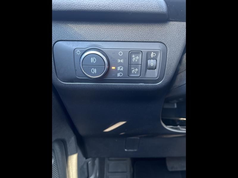 Photo 20 de l’annonce de FORD Kuga d’occasion à vendre à CARPENTRAS