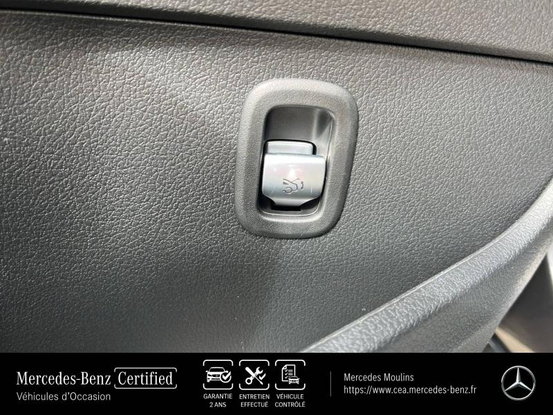 Photo 16 de l’annonce de MERCEDES-BENZ Classe C d’occasion à vendre à MONTLUÇON