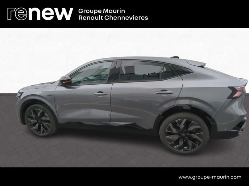 Photo 8 de l’annonce de RENAULT  d’occasion à vendre à CHENNEVIÈRES-SUR-MARNE