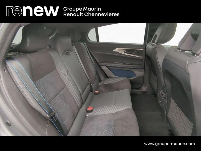 Photo 17 de l’annonce de RENAULT  d’occasion à vendre à CHENNEVIÈRES-SUR-MARNE