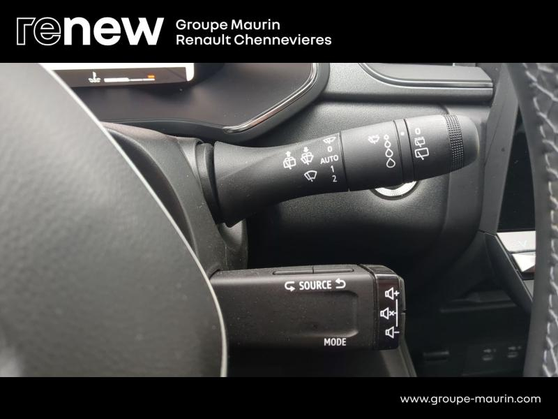 Photo 19 de l’annonce de RENAULT Captur d’occasion à vendre à CHENNEVIÈRES-SUR-MARNE