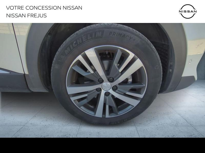 Photo 5 de l’annonce de PEUGEOT 3008 d’occasion à vendre à FRÉJUS