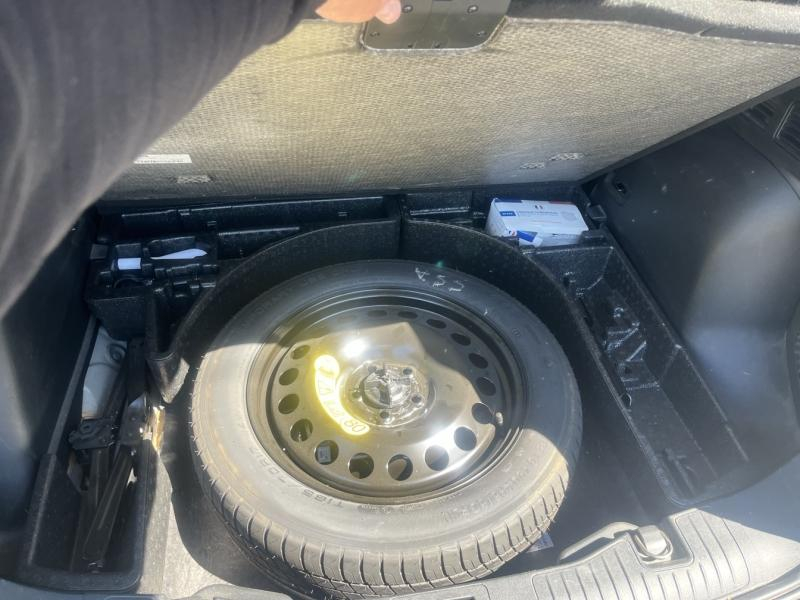 Photo 8 de l’annonce de FORD Kuga d’occasion à vendre à BRIGNOLES