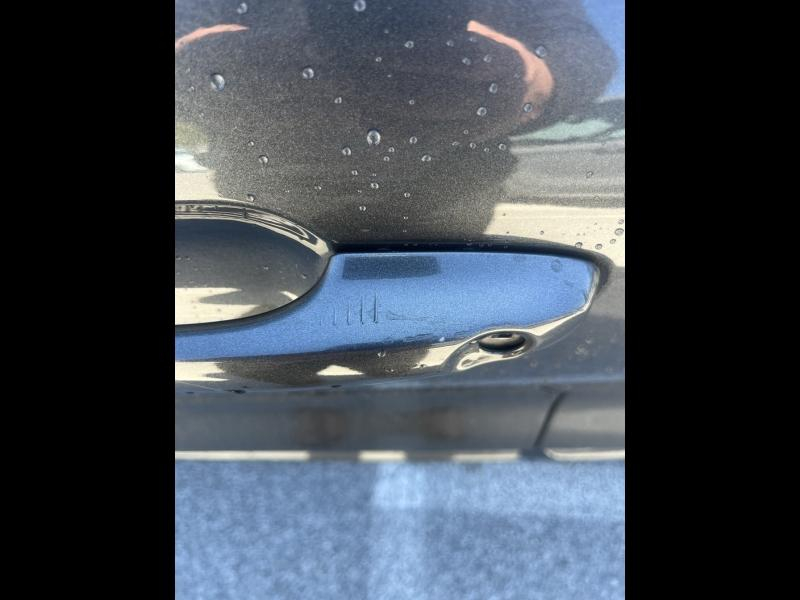 Photo 9 de l’annonce de FORD Kuga d’occasion à vendre à BRIGNOLES