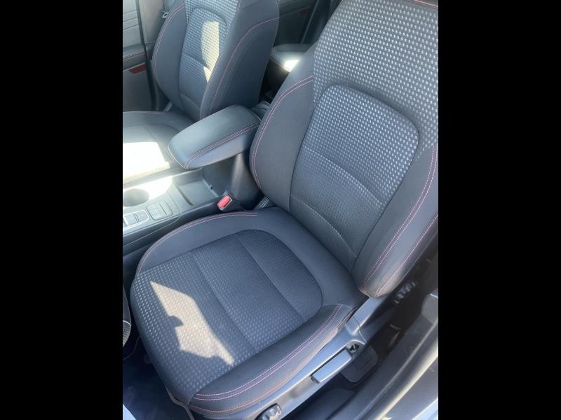 Photo 10 de l’annonce de FORD Kuga d’occasion à vendre à BRIGNOLES