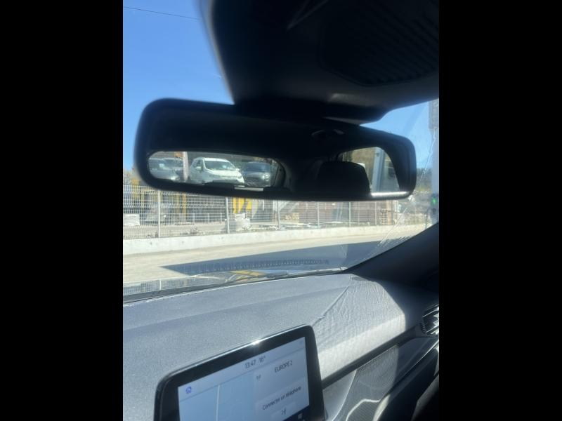 Photo 12 de l’annonce de FORD Kuga d’occasion à vendre à BRIGNOLES