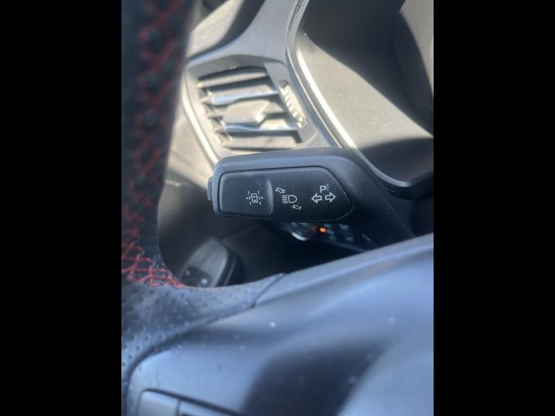 Photo 13 de l’annonce de FORD Kuga d’occasion à vendre à BRIGNOLES