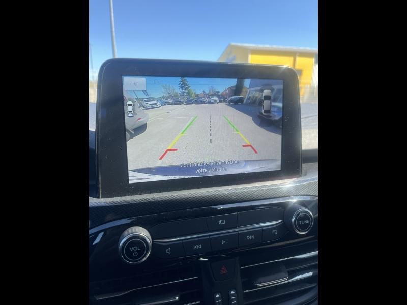 Photo 18 de l’annonce de FORD Kuga d’occasion à vendre à BRIGNOLES