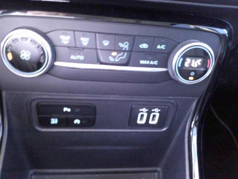 Photo 13 de l’annonce de FORD EcoSport d’occasion à vendre à PERPIGNAN