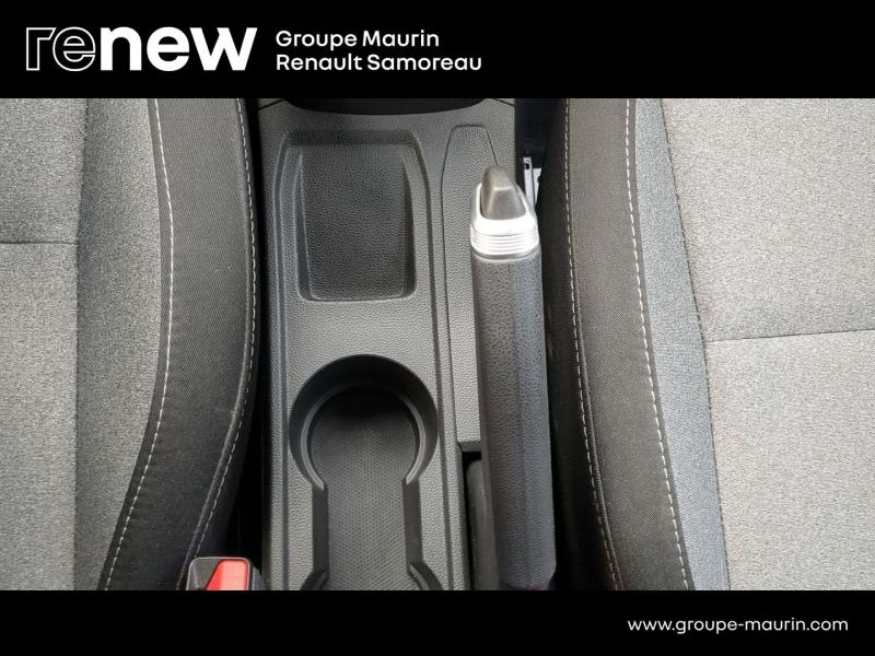 Photo 13 de l’annonce de RENAULT Clio d’occasion à vendre à SAMOREAU