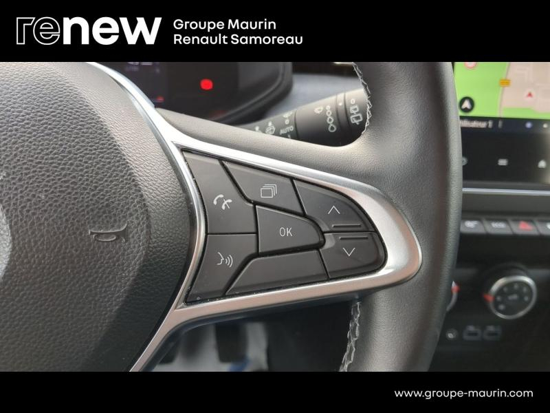 Photo 14 de l’annonce de RENAULT Clio d’occasion à vendre à SAMOREAU